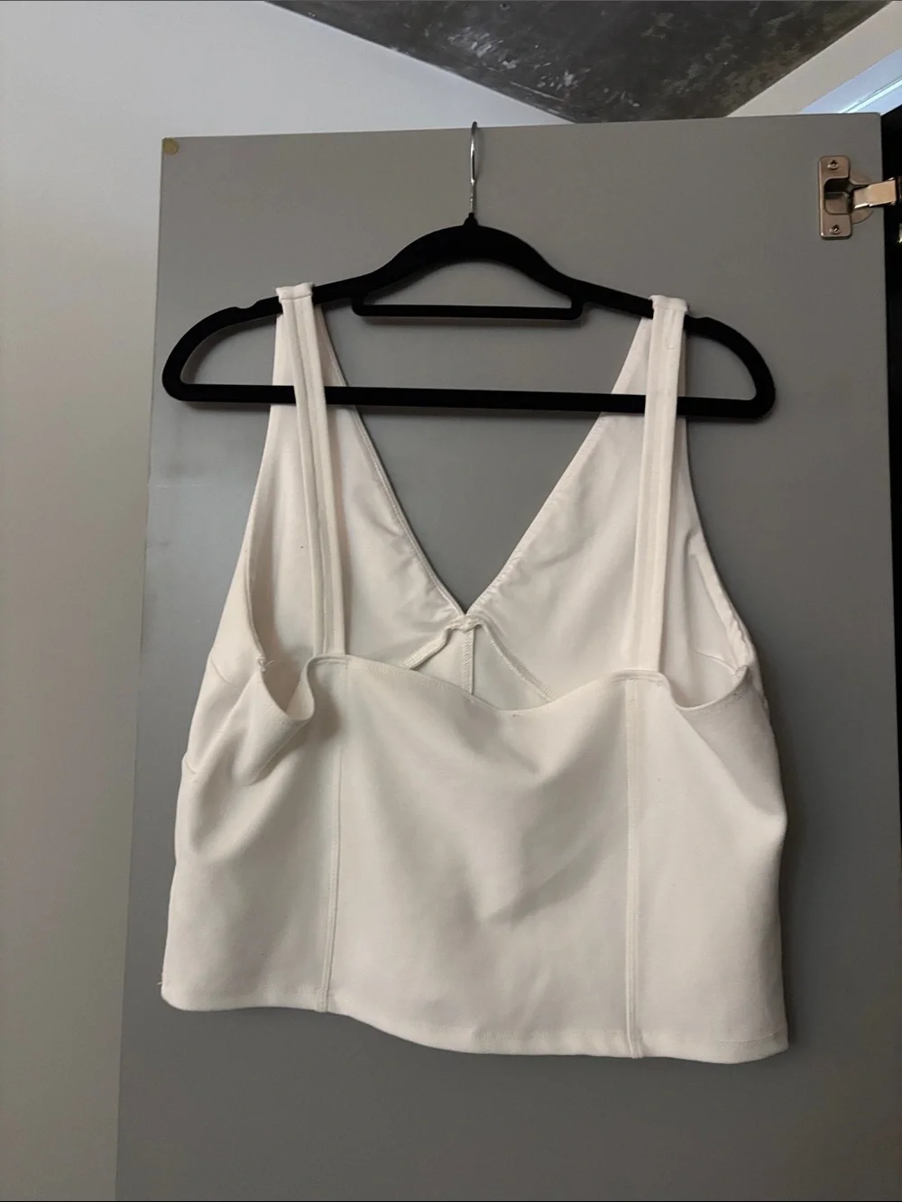 Dynamite White Sleeveless V-Neck Top - Picture 5 of 5
